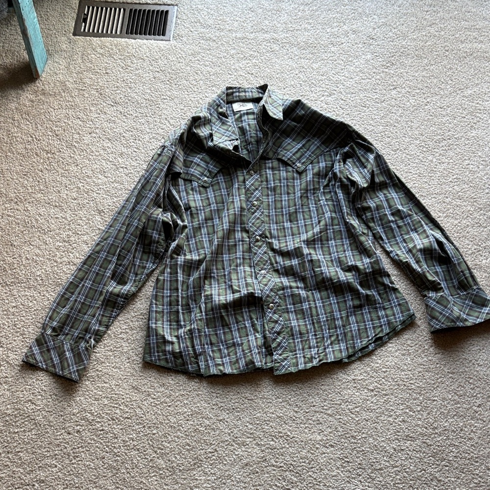 Men's Casual Button Down Plaid Shirt